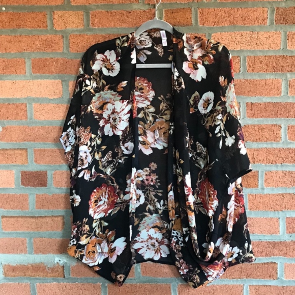 XHILARATION | Floral Kimono